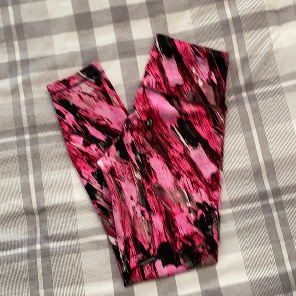 LULULEMON Wunder Train sz6 25” Incentive Refresh - Picture 5 of 9